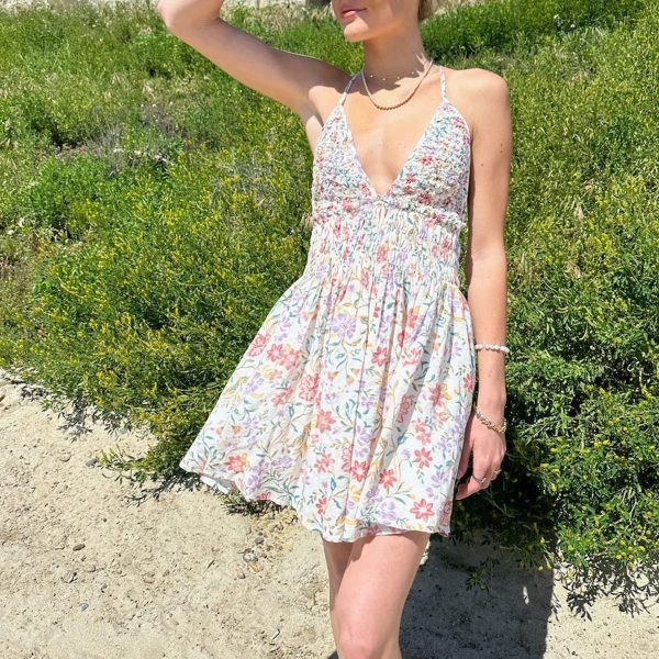 cef22a48e63e40b9de8a2a5d868c79efe75822f2ca1d87cc788e40808d49fc6f.jpg Seaside Floral Strap Mini Dress